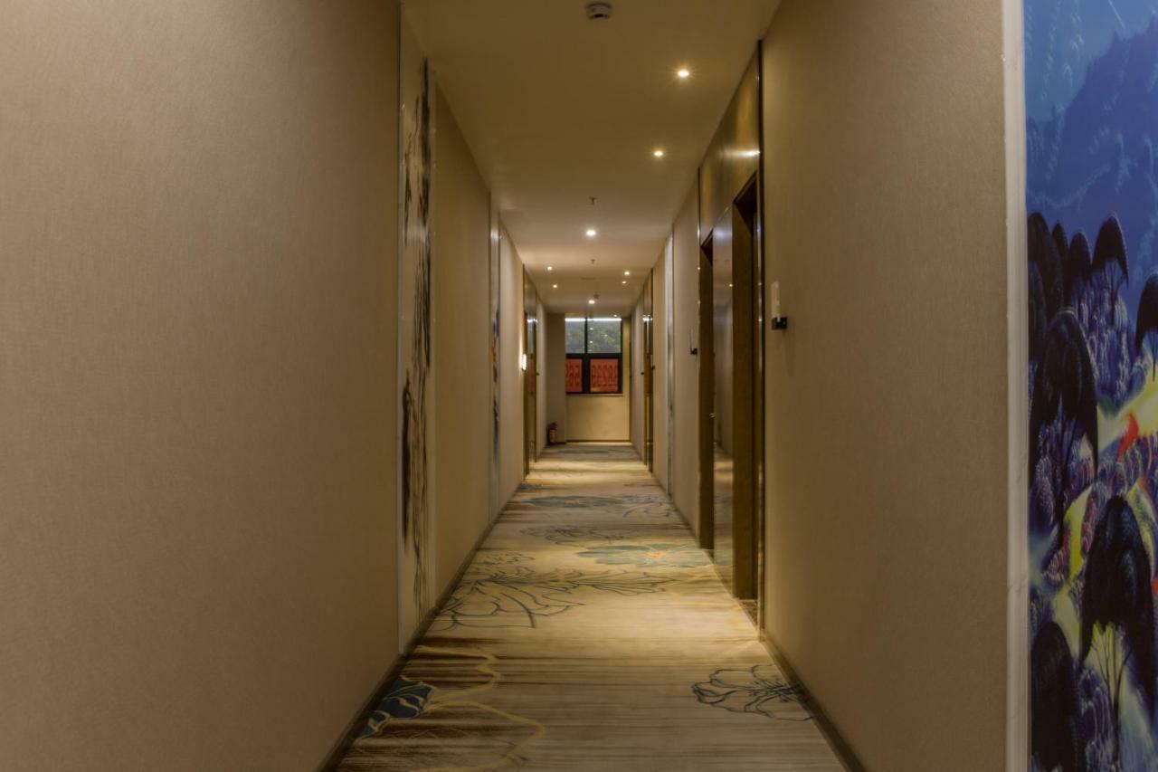 Zhongshan Bafei Hotel Exterior photo